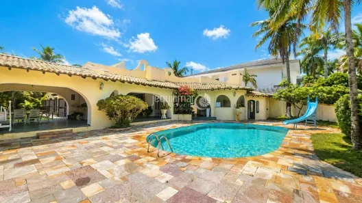 Casa de Condomínio com 4 Quartos à venda, 750m² no Jardim Acapulco, Guarujá