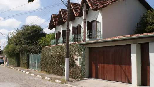 Sobrado com 4 Quartos à venda, 217m² no Jardim Siesta, Jacareí