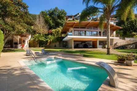Casa com 4 Quartos à venda, 370m² no Mosela, Petrópolis