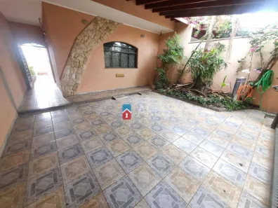 Casa com 3 Quartos à venda, 208m² no Parque Novo Mundo, Americana