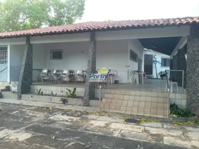 Casa com 3 Quartos à venda, 470m² no Piçarreira, Teresina