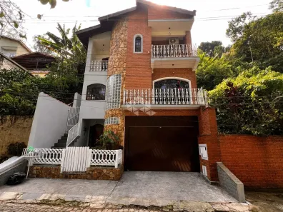 Casa com 3 Quartos à venda, 231m² no Olho D'Água, Mairiporã
