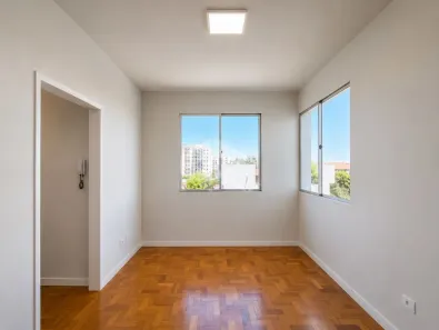 Apartamento com 2 Quartos para alugar, 75m² no Santana, Porto Alegre