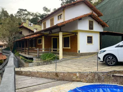 Casa com 5 Quartos à venda, 136m² no Itaipava, Petrópolis