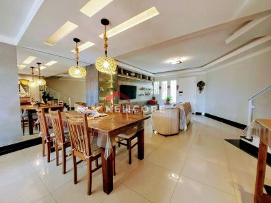 Casa de Condomínio com 3 Quartos à venda, 238m² no Mirim, Praia Grande