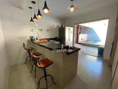 Casa com 4 Quartos à venda, 300m² no Jardim Amália, Volta Redonda