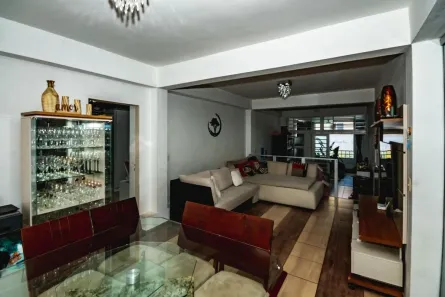 Casa com 5 Quartos à venda, 240m² no Santa Amélia, Belo Horizonte