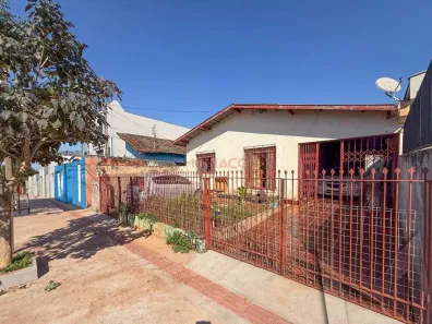 Casa com 7 Quartos à venda, 267m² no Bom Retiro, Londrina