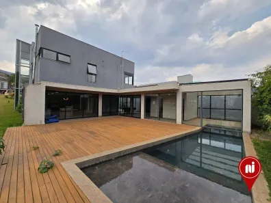 Casa com 4 Quartos à venda, 490m² no Balneário Água Limpa, Nova Lima