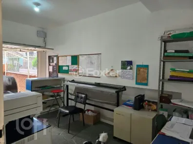 Casa com 3 Quartos à venda, 147m² no Passo da Areia, Porto Alegre