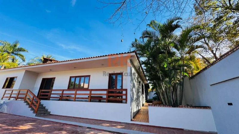 Casa com 4 quartos — Bandeirantes (Pampulha), Belo Horizonte