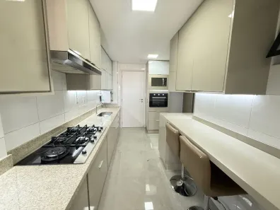 Apartamento com 3 Quartos para alugar, 117m² no Setor Oeste, Goiânia