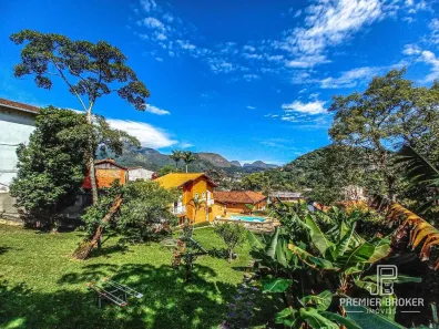 Casa com 6 Quartos à venda, 345m² no Araras, Teresópolis