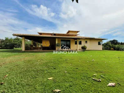 Casa com 4 Quartos para alugar, 320m² no Varginha, Mateus Leme
