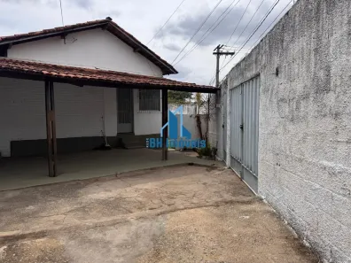 Casa com 3 Quartos à venda, 190m² no Alípio de Melo, Belo Horizonte