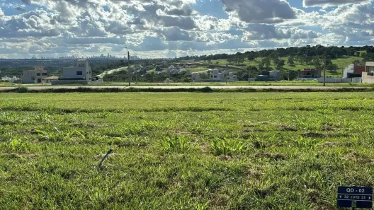 Lote/Terreno à venda, 271m² no Jardins Parma, Senador Canedo