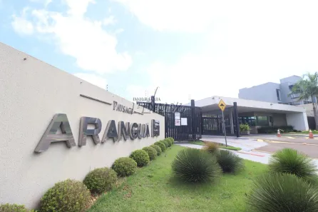Sobrado com 3 Quartos à venda, 196m² no Gleba Simon Frazer, Londrina