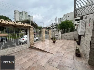 Casa com 3 Quartos à venda, 139m² no Cavalhada, Porto Alegre
