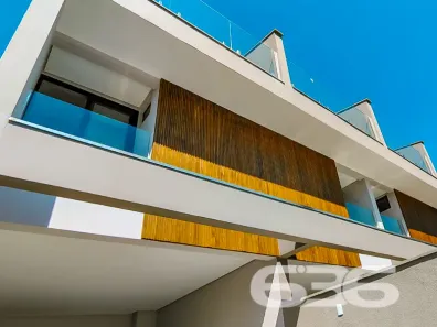 Sobrado com 3 Quartos à venda, 143m² no Bom Retiro, Joinville