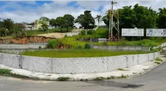 Lote/Terreno à venda, 627m² no Jardim Santa Tereza, Taubaté