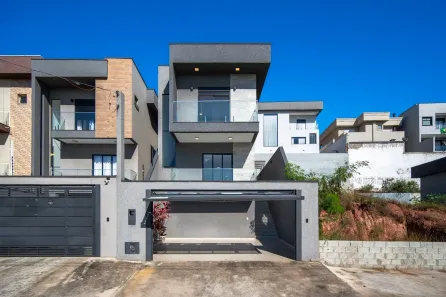 Casa com 3 Quartos à venda, 132m² no Portais (Polvilho), Cajamar