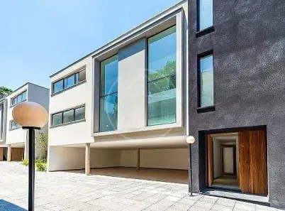 Casa com 4 Quartos à venda, 350m² no Jardim Cordeiro, São Paulo