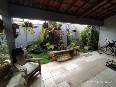 Casa com 4 Quartos à venda, 280m² no Ilha dos Araújos, Governador Valadares