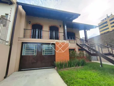 Casa com 3 Quartos para alugar, 255m² no Vila Bom Princípio, Cachoeirinha