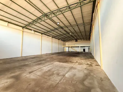 Galpão/Depósito/Armazém para alugar, 477m² no Setor Sudoeste, Goiânia