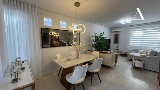 Casa com 3 Quartos à venda, 119m² no Anita Garibaldi, Joinville