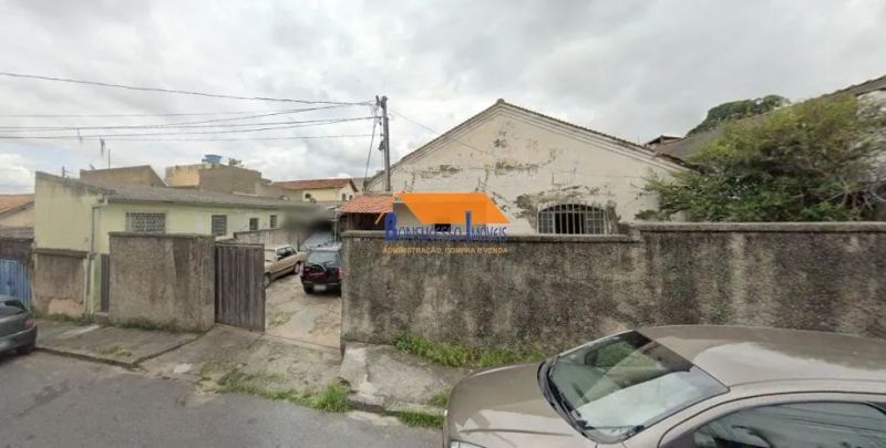 Casa com 3 quartos — Santo André, Belo Horizonte
