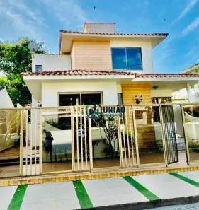 Casa de Condomínio com 3 Quartos à venda, 300m² no Maria Paula, Niterói