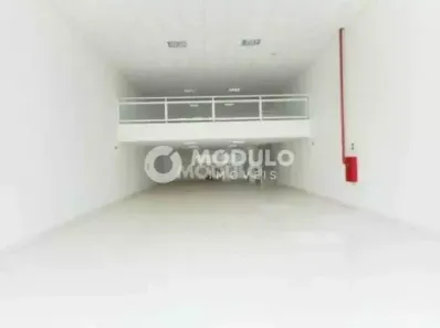 Ponto Comercial para alugar, 300m² no Brasil, Uberlândia