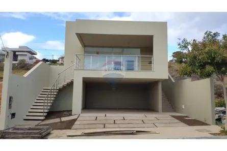 Casa com 3 Quartos à venda, 245m² no Joaquim Romão, Jequié