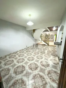 Sobrado com 3 Quartos à venda, 315m² no Vila Vitória, Santo André