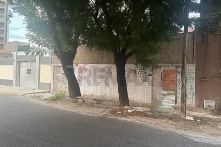 Lote/Terreno à venda, 363m² no Dionisio Torres, Fortaleza