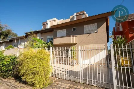 Casa com 4 Quartos à venda, 207m² no Ahú, Curitiba
