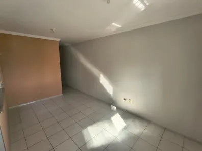 Apartamento com 2 Quartos para alugar, 53m² no Parquelândia, Fortaleza