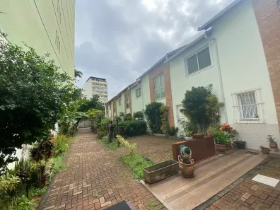 Casa com 2 Quartos à venda, 86m² no Catete, Rio de Janeiro