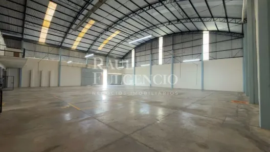 Galpão/Depósito/Armazém para alugar, 2180m² no Tarobá, Londrina