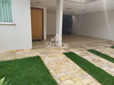 Casa com 5 Quartos à venda, 297m² no Segismundo Pereira, Uberlândia