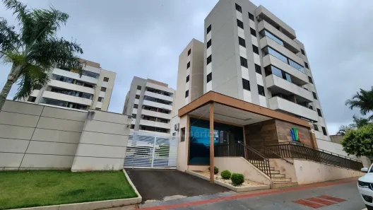 Apartamento com 2 Quartos à venda, 47m² no Jardim dos Estados, Londrina