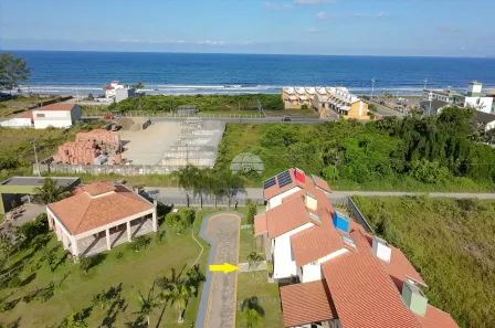 Sobrado com 3 Quartos à venda, 117m² no Barra do Saí, Itapoá