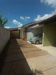 Casa com 3 Quartos à venda, 65m² no Esmeralda, Cascavel