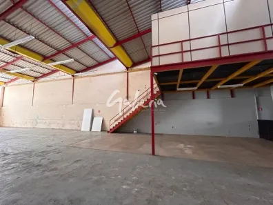 Prédio Comercial para alugar, 747m² no Cerâmica, São Caetano do Sul