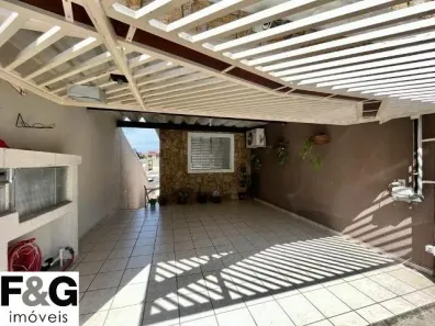 Sobrado com 4 Quartos à venda, 200m² no Jardim Las Vegas, Santo André