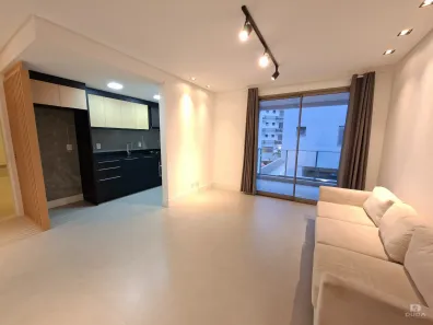 Apartamento com 2 Quartos para alugar, 80m² no Córrego Grande, Florianópolis