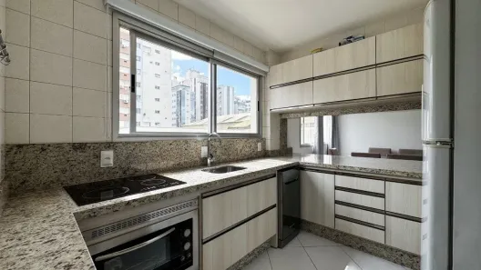 Apartamento com 2 Quartos à venda, 86m² no Centro, Florianópolis