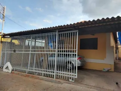 Casa com 3 Quartos à venda, 90m² no Osvaldo Rezende, Uberlândia