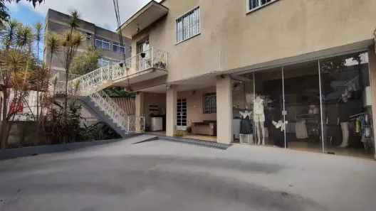 Imóvel Comercial com 7 Quartos à venda, 315m² no Barreiro, Belo Horizonte